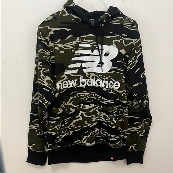 NEWBALANCE MEN’S ESSENTIAL STACKED HOODIE‎ KANGAROO POCKETS PULLOVER SIZE M - Picture 1 of 9